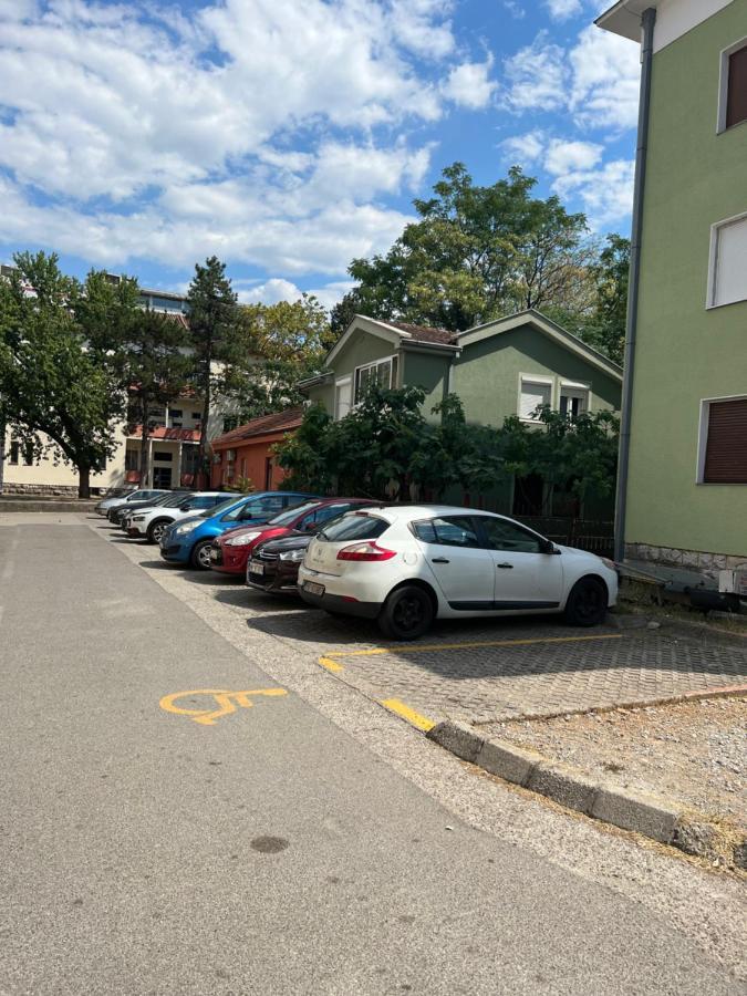 Green Hills II By Rent A Car Mi Подгорица Екстериор снимка